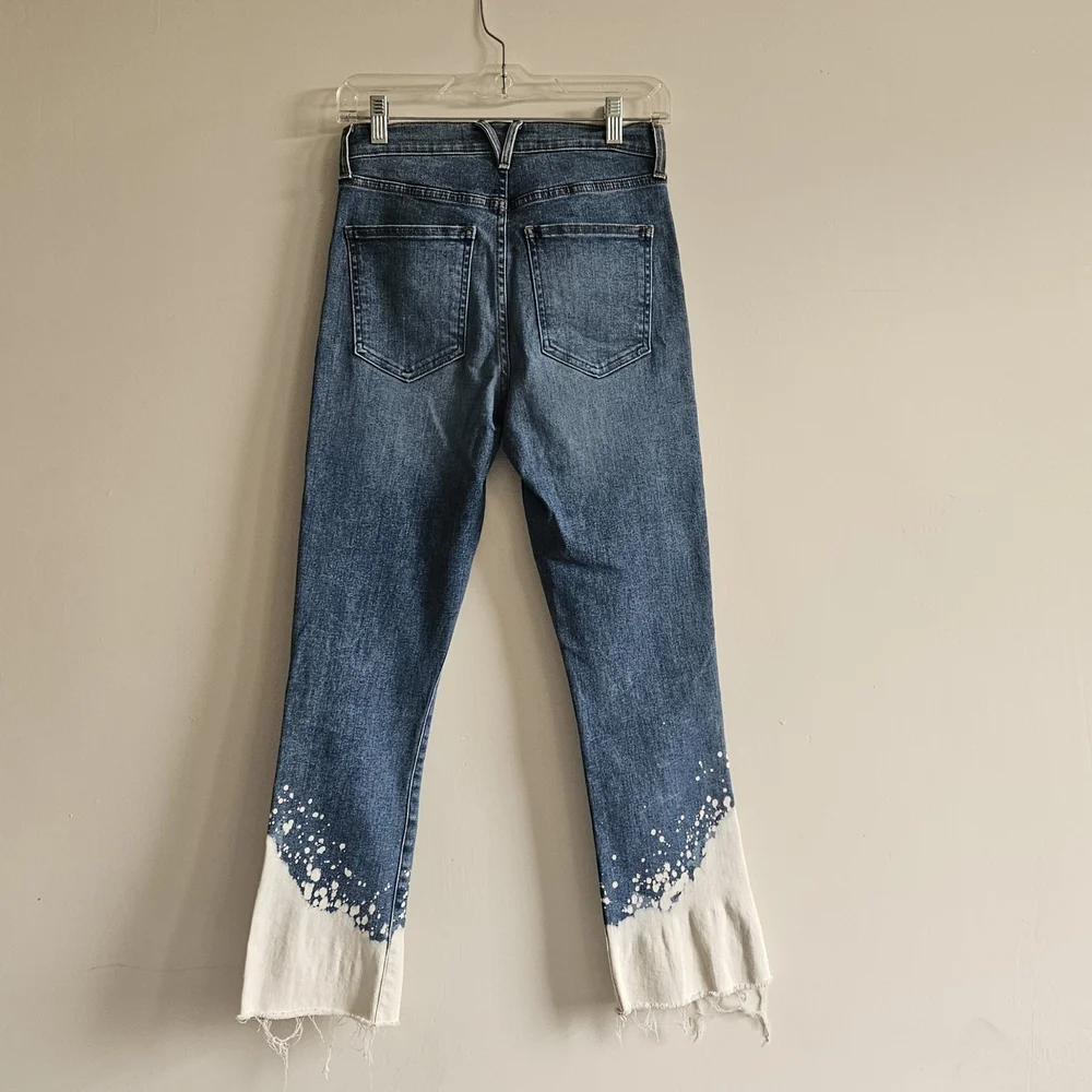 Veronica Beard Carly High-Rise Kick Flare Jeans in a medium wash Size 27 - Picture 3 of 8